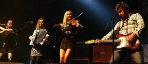 309494_10150321341579336_631579335_7607108_486837660_n